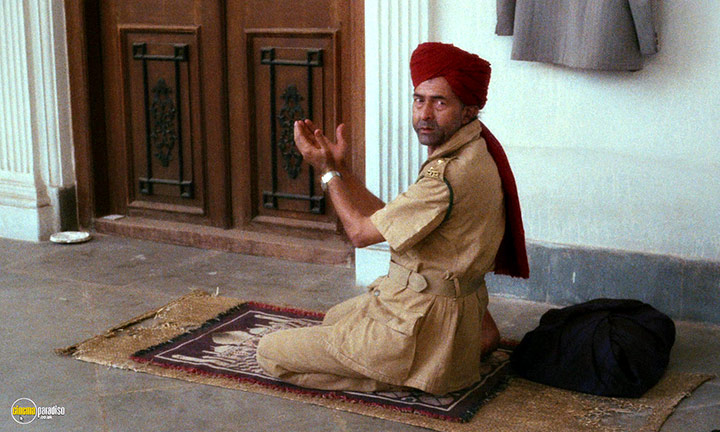 A still #15 from Heat and Dust (1983)