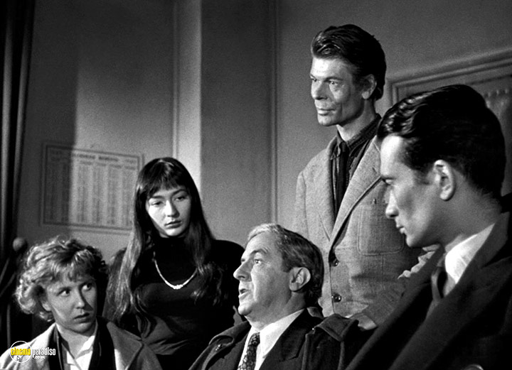 A still #26 from Orphee (1950)