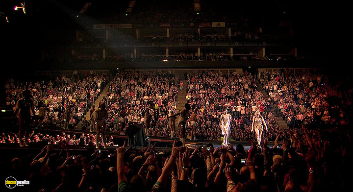 A still #19 from Kylie Minogue: Aphrodite Les Folies: Live in London (2011)