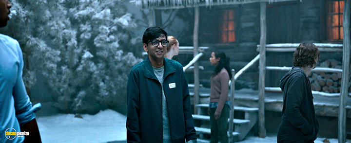 A still #32 from Escape Room (2019)
