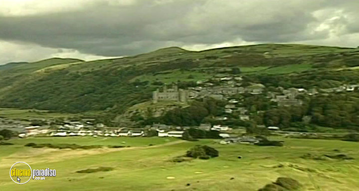 A still #15 from Britain from the Air (2006)