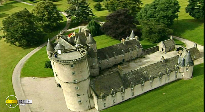 A still #9 from Britain from the Air (2006)