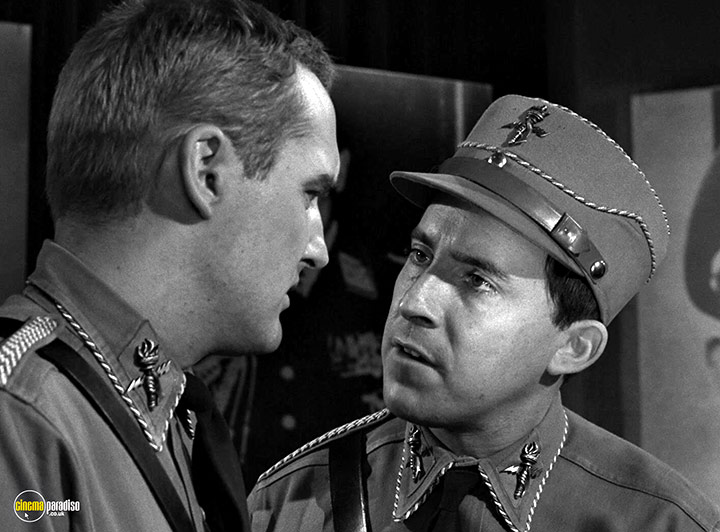 A still #19 from The Twilight Zone: Series 4 (1963)