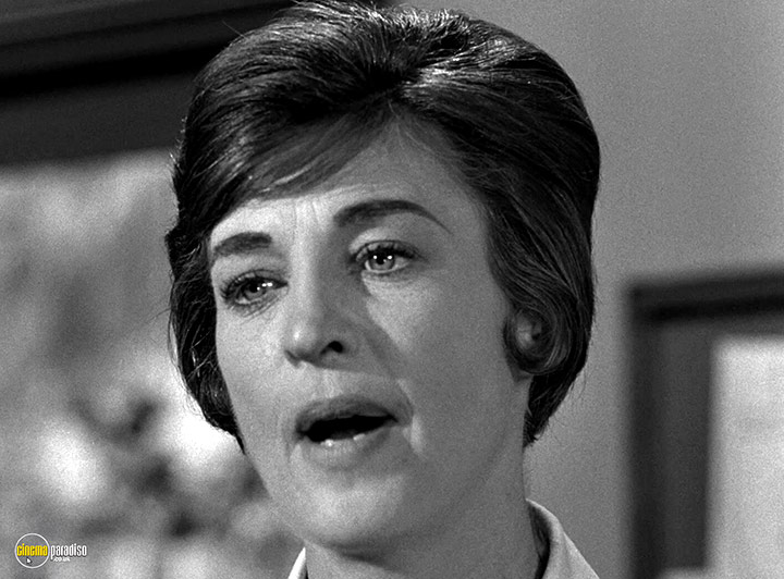 A still #8 from The Twilight Zone: Series 4 (1963)