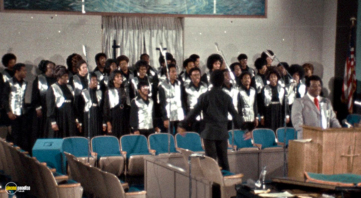 A still #5 from Amazing Grace (2018)
