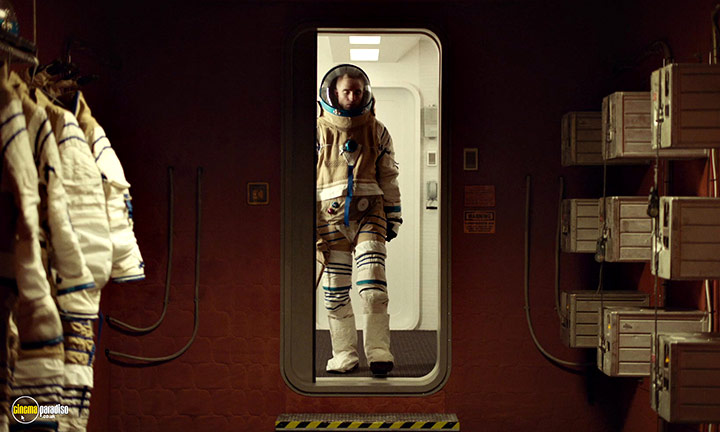 A still #14 from High Life (2018)