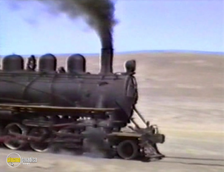 A still #14 from Vintage Steam: The Essence of Chile (2007)