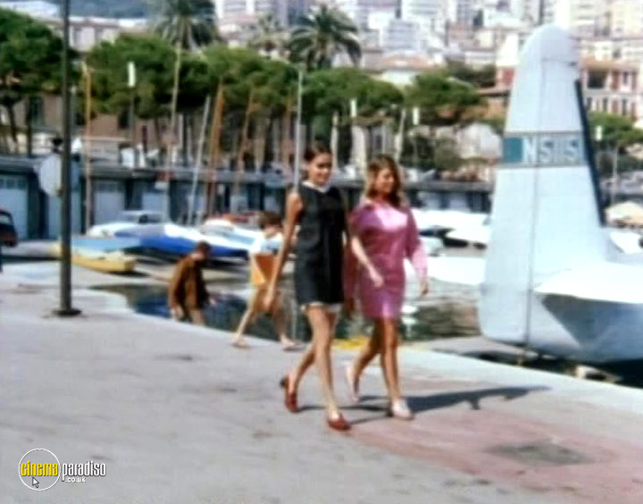 A still #23 from Target: Harry (1969)