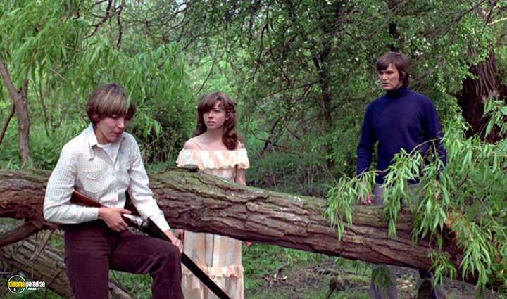 A still #8 from Prey (1977)