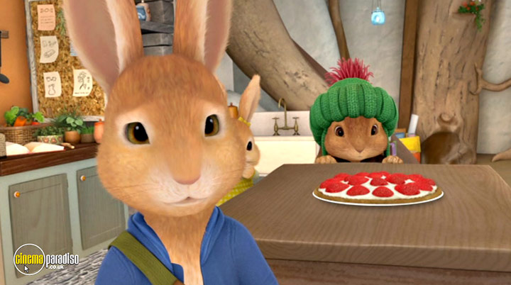 A still #14 from Peter Rabbit: The Tale of the Heroic Hedgehog (2015)