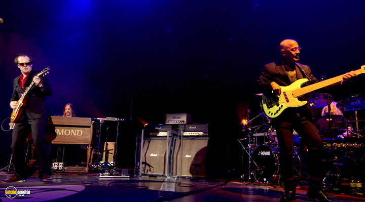 A still #16 from Joe Bonamassa: Tour De Force: Shepherd's Bush Empire (2013)
