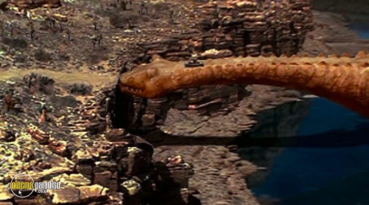 A still #1 from The Flintstones in Viva Rock Vegas (2000)