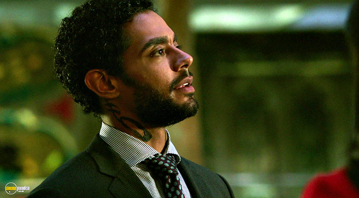 A still #36 from Shadowhunters: Series 2 (2017)