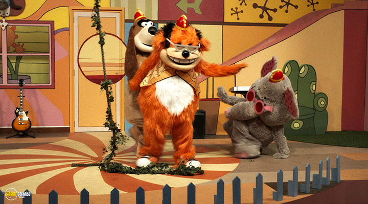 A still #5 from The Banana Splits Movie (2019)