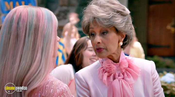 A still #30 from Descendants 3 (2019)