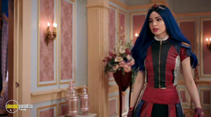 A still #11 from Descendants 3 (2019)