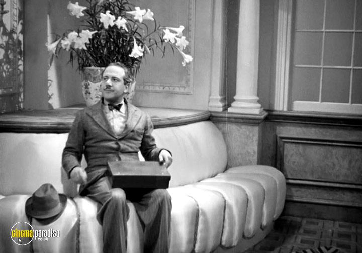 A still #3 from Smash and Grab (1937)