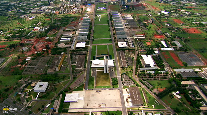 A still #20 from Dan Cruickshank's Adventures in Architecture (2008)