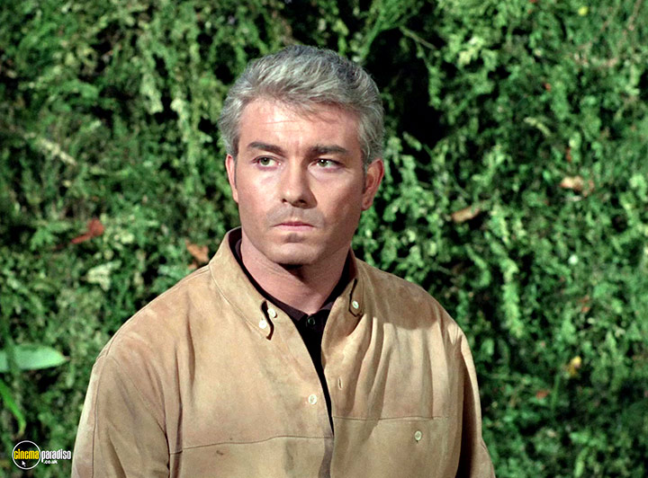 A still #115 from Man in a Suitcase: Series (1968)