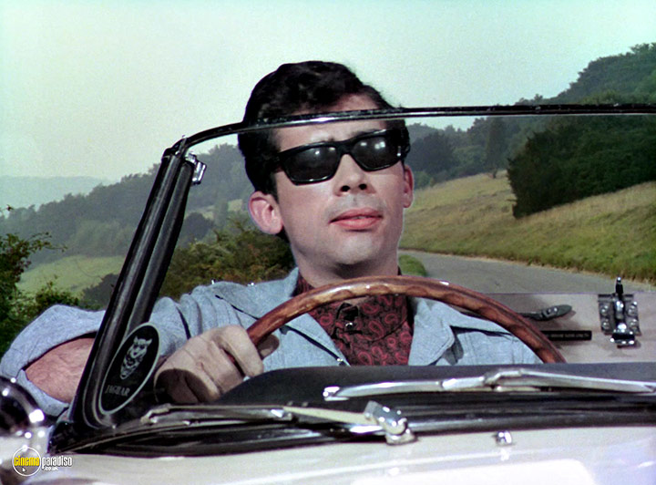 A still #123 from Man in a Suitcase: Series (1968)