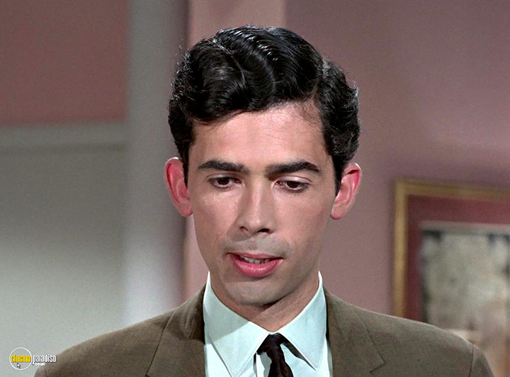 A still #128 from Man in a Suitcase: Series (1968)