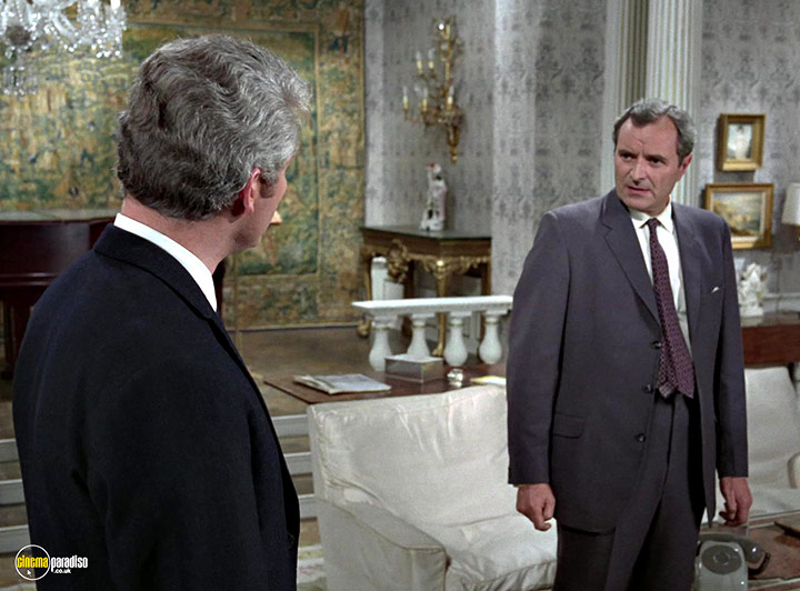 A still #130 from Man in a Suitcase: Series (1968)