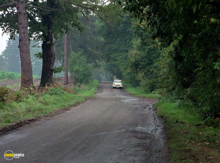 A still #134 from Man in a Suitcase: Series (1968)