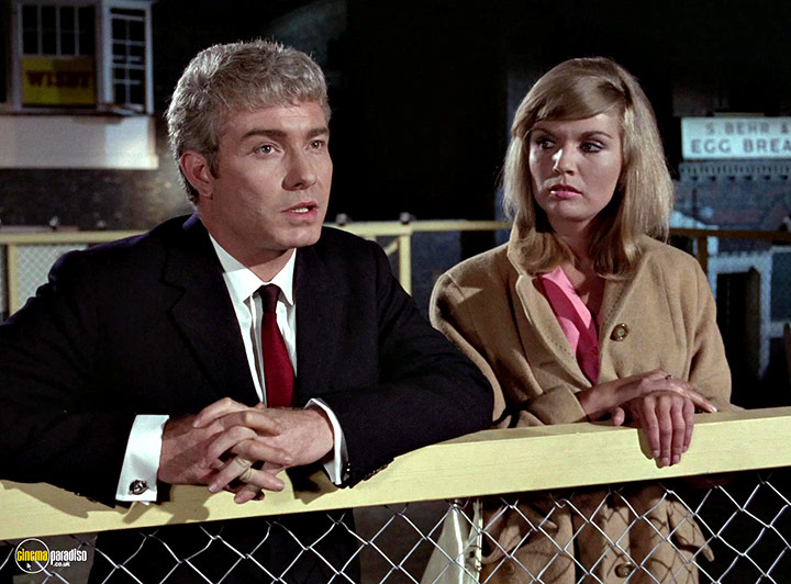 A still #137 from Man in a Suitcase: Series (1968)