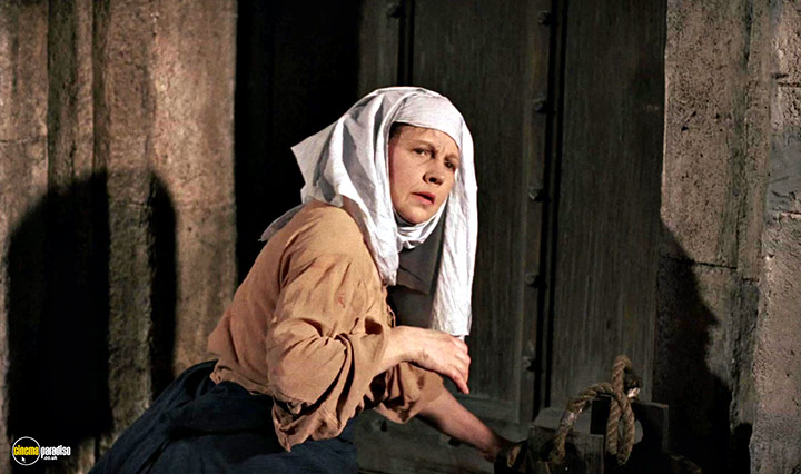 A still #64 from Richard III (1955)