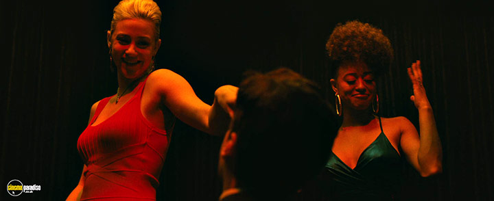 A still #15 from Hustlers (2019)