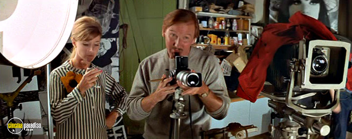 A still #39 from Maroc 7 (1967)