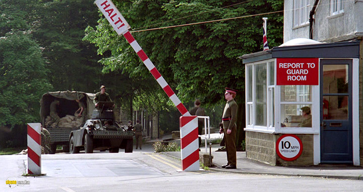 A still #25 from Resurrected (1989)