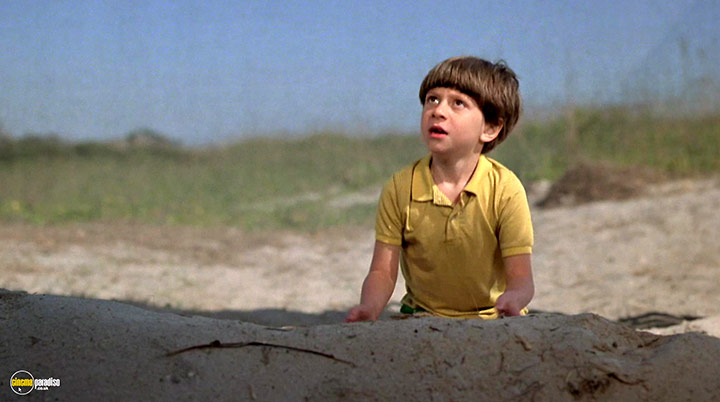 A still #19 from Weekend at Bernie's (1989)