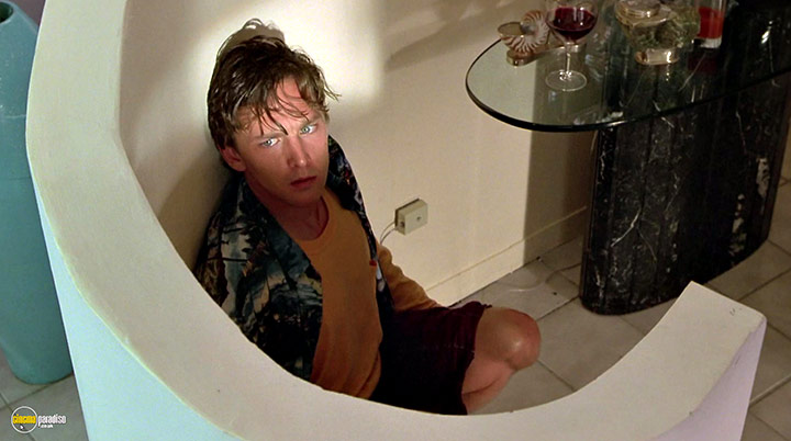 A still #24 from Weekend at Bernie's (1989)
