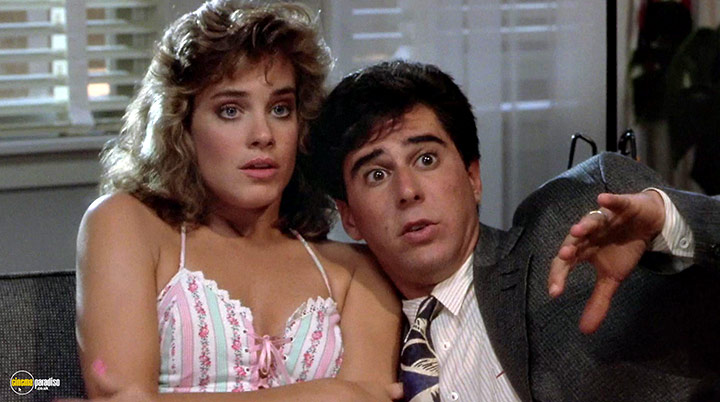 A still #32 from Weekend at Bernie's (1989)