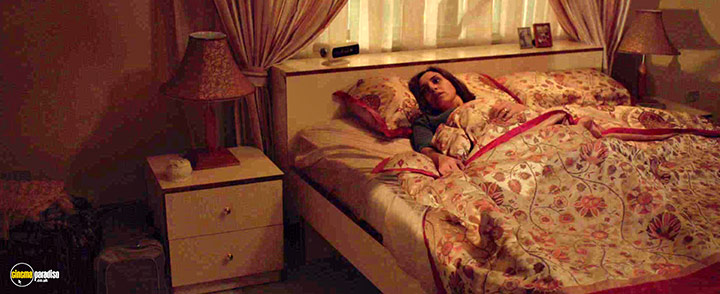 A still #16 from Under the Shadow (2016)