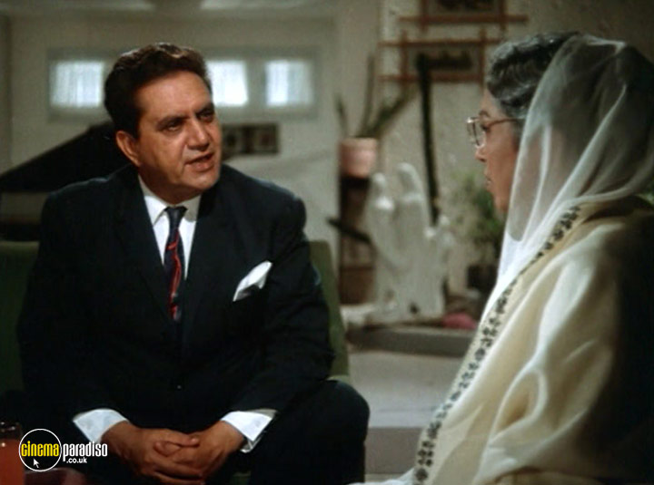 A still #30 from Love in Tokyo (1964)