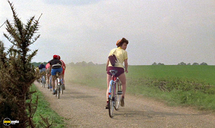 A still #140 from The Fast Lady (1962)