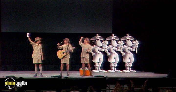 A still #22 from Monty Python: Live at the Hollywood Bowl (1982)