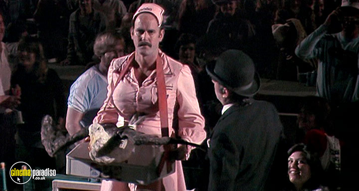 A still #16 from Monty Python: Live at the Hollywood Bowl (1982)