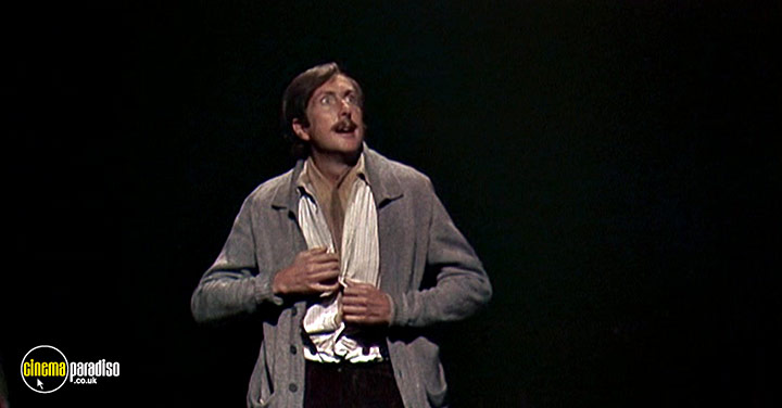A still #4 from Monty Python: Live at the Hollywood Bowl (1982)