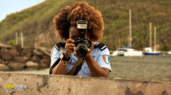 A still #18 from Death in Paradise: Series 9 (2020)