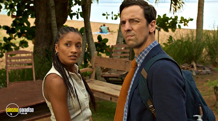 A still #34 from Death in Paradise: Series 9 (2020)