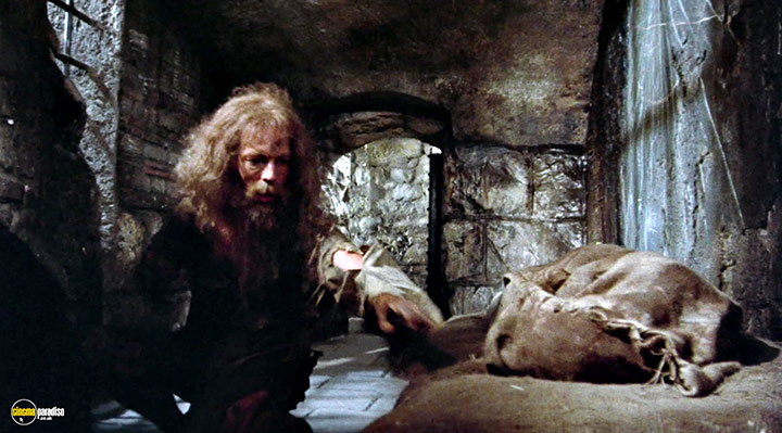 A still #28 from The Count of Monte-Cristo (1975)