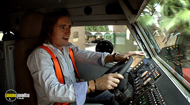 A still #39 from Top Gear: Series 17 (2011)