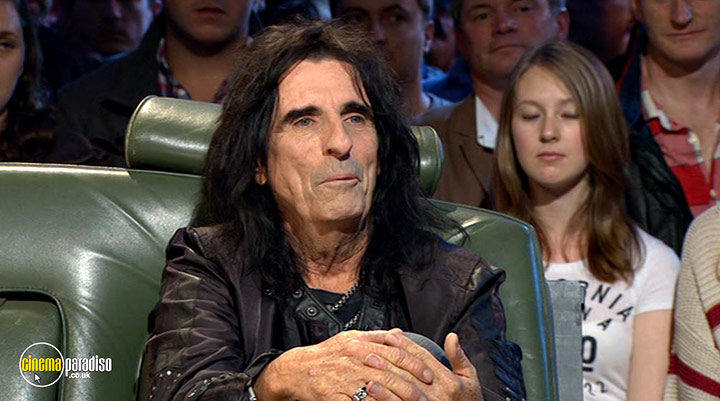 A still #33 from Top Gear: Series 17 (2011)