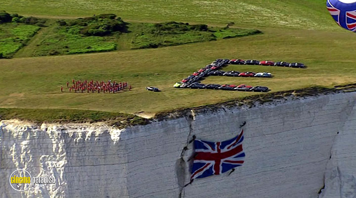 A still #26 from Top Gear: Series 17 (2011)