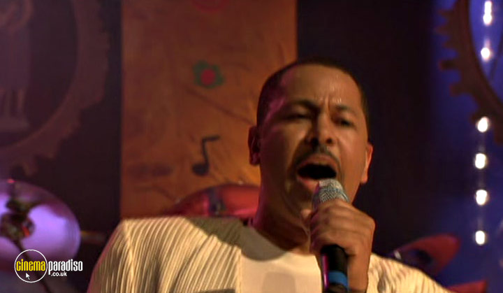 A still #22 from Earth, Wind and Fire: Live at Montreux 1997 (1997)