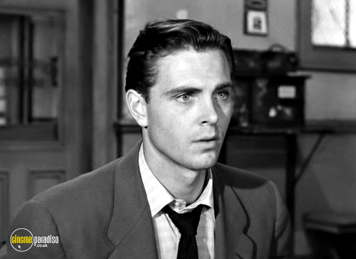 A still #26 from Detective Story (1951)