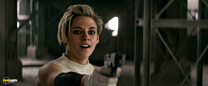 A still #21 from Charlie's Angels (2019)